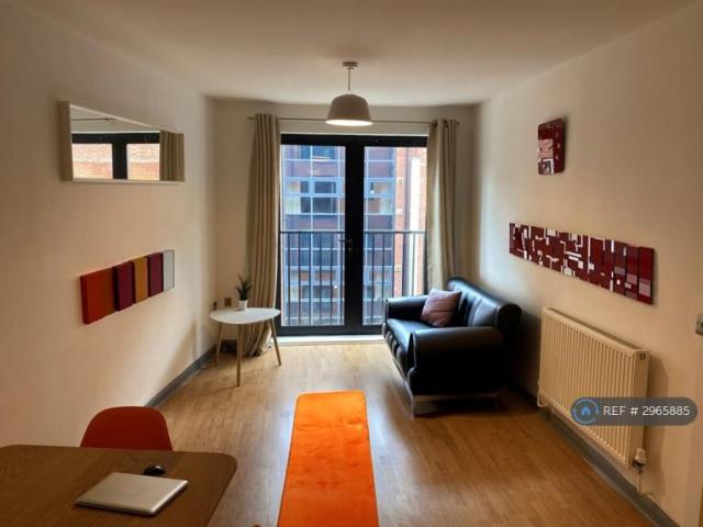 Flat for rent in Bede Island, Old Wharf