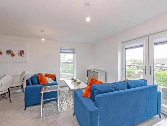 Flat for rent in Heswall, Wirral