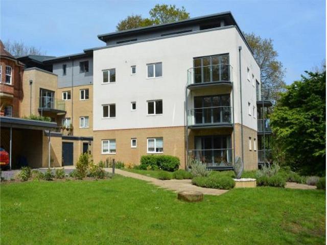 Flat for rent in Silverhill Park, Hastings
