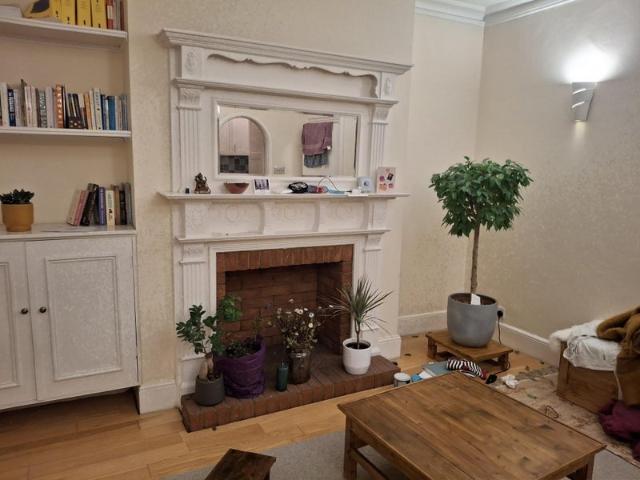 Room for rent in Southfields, Greater London