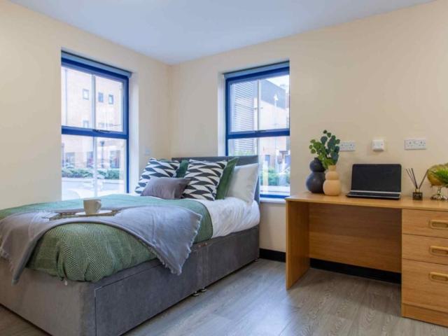 Flat for rent in Bede Island, Old Wharf