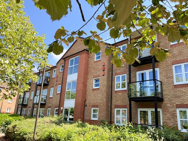 Flat for rent in Lakeside, South Yorkshire