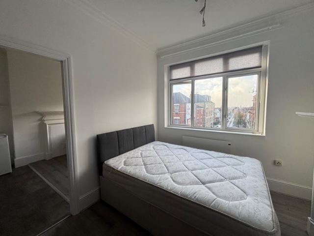 Flat for rent in London Borough of Barnet, Greater London