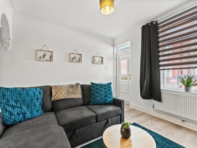 Flat for rent in Hexthorpe, South Yorkshire