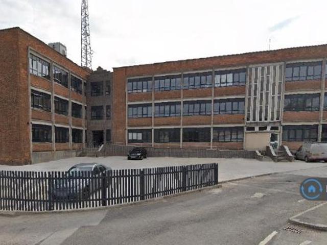 Flat for rent in Berry Hill, Potters Corner