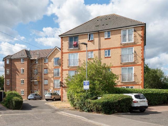 Flat for rent in Barking Riverside, Greater London