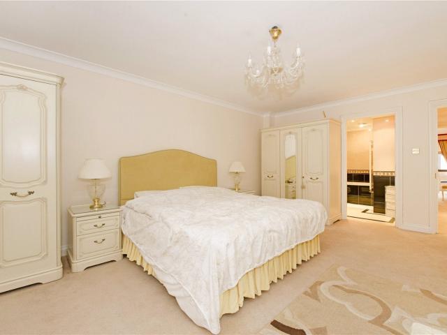 Flat for rent in Camden Town, East Marylebone