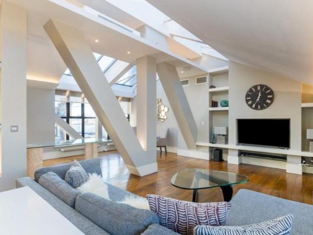 Flat for rent in Camden Town, East Marylebone