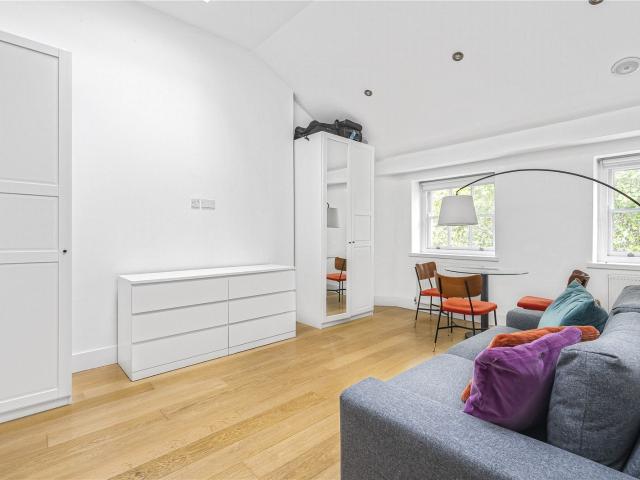Flat for rent in Bloomsbury, Greater London