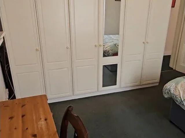 Room for rent in Saint Giles, Bloomsbury