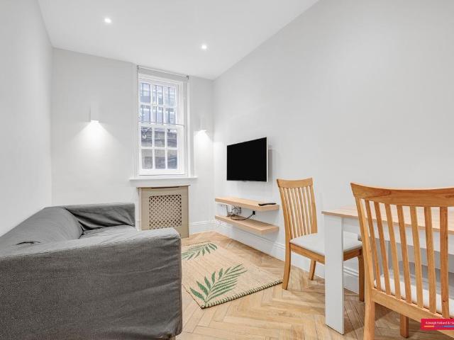 Flat for rent in Camden Town, East Marylebone
