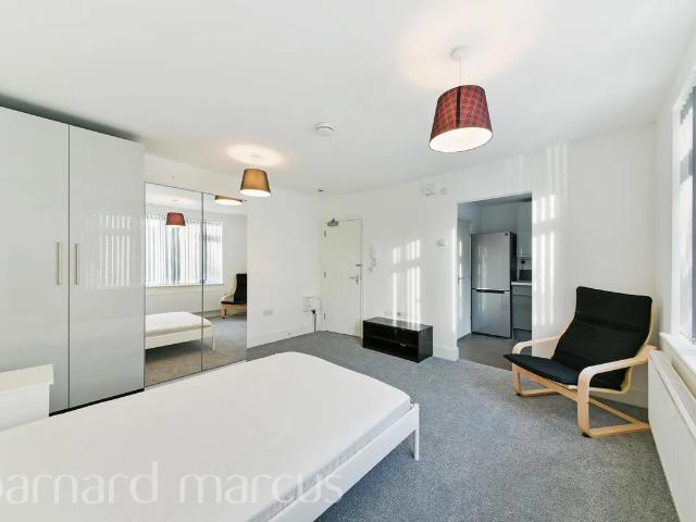 Flat for rent in London Borough of Hounslow, Spring Grove