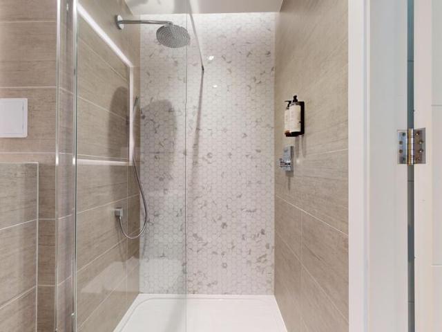 Flat for rent in London Borough of Hounslow, Greater London