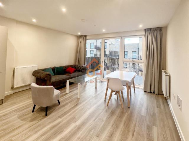 Flat for rent in Greater London