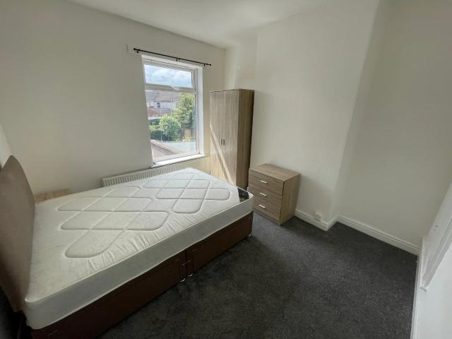 Flat for rent in Shell Corner, Halesowen