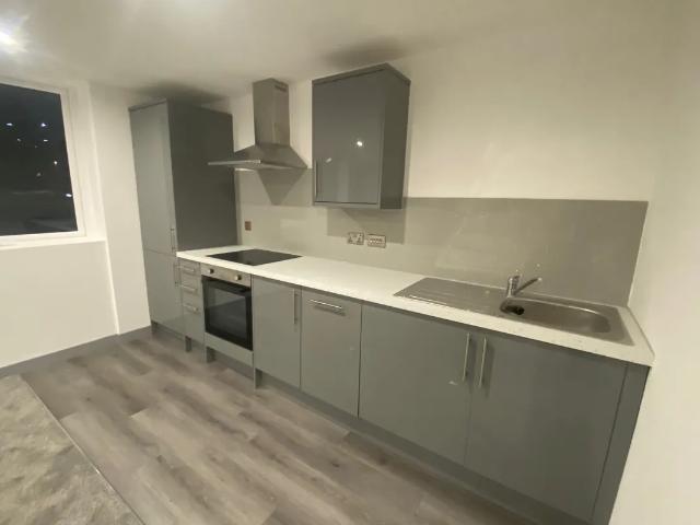 Flat for rent in Henshaw, Yeadon