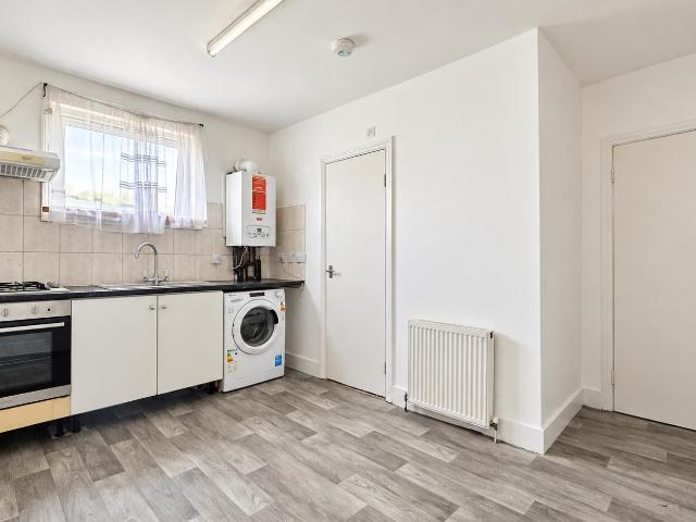 Flat for rent in London Borough of Enfield, Greater London