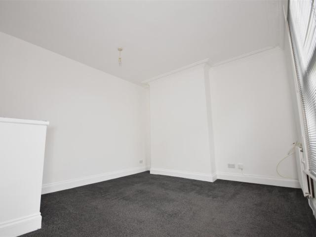 Flat for rent in Woodhey, New Ferry
