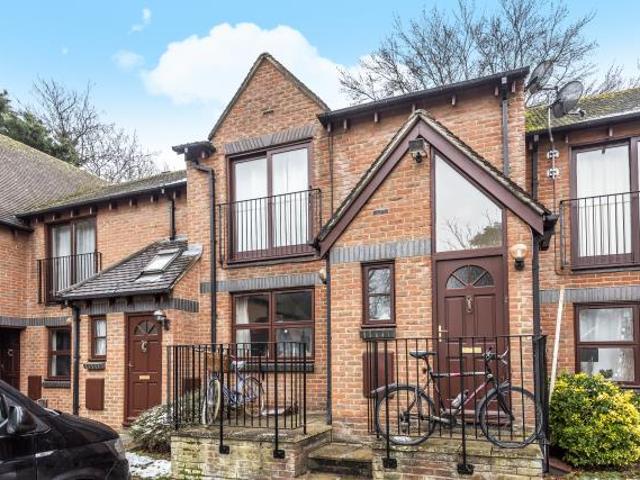 Flat for rent in Barton, Oxford