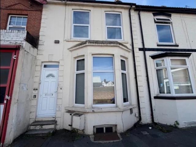 Flat for rent in Brompton, Gillingham