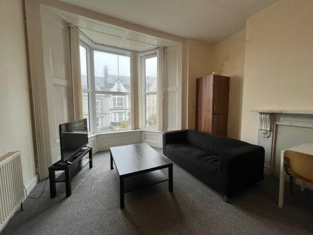 Flat for rent in Greenbank, Mount Wise