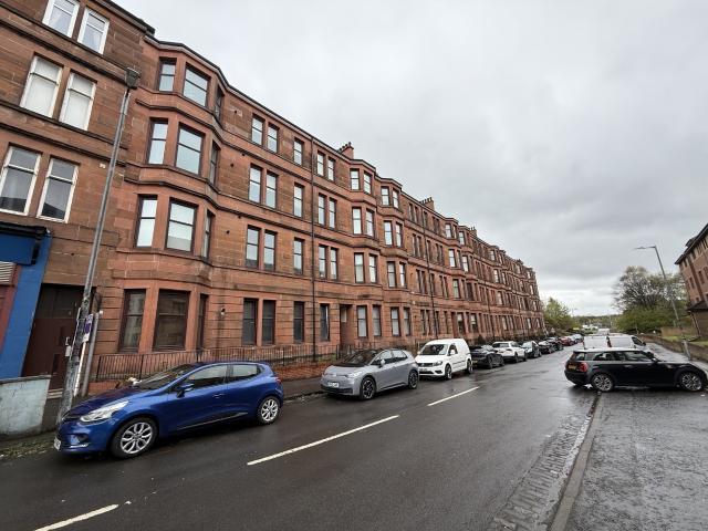 Flat for rent in Yoker, Scotland