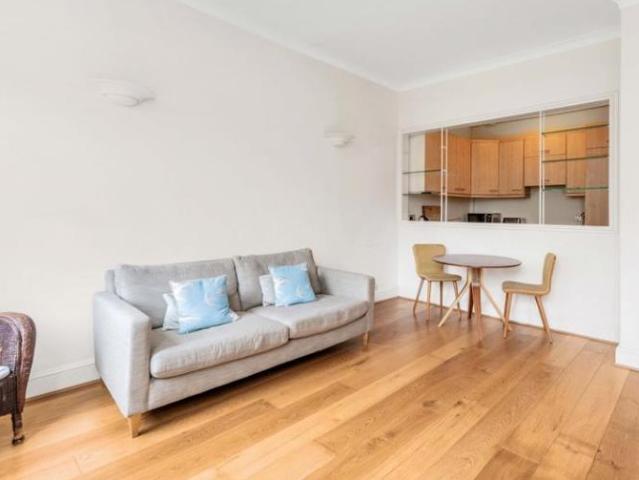 Flat for rent in Camden Town, East Marylebone