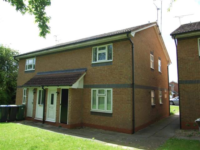 Flat for rent in Newton, New Bilton