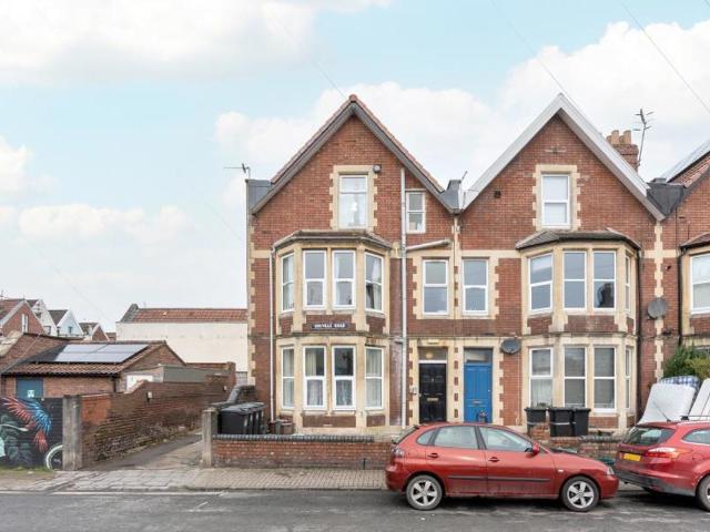 Flat for rent in Spike Island, Feckenham