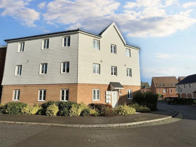 Flat for rent in Willesborough, Bridgefield