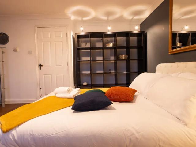 Flat for rent in North Woolwich, Greater London