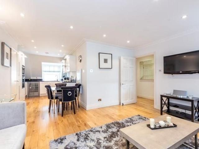 Flat for rent in Mayfair, St. James's