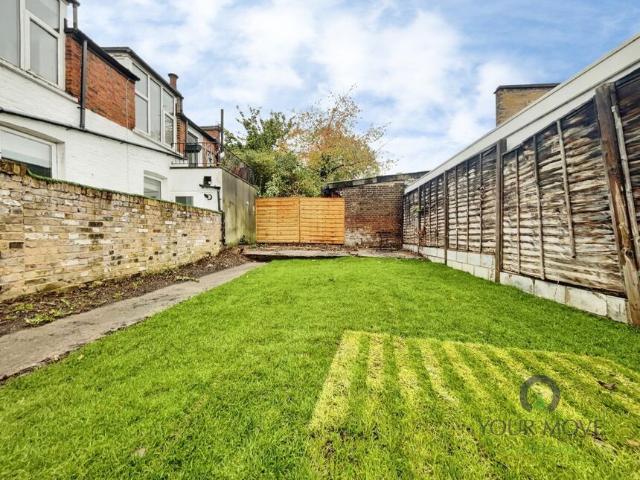 Flat for rent in London Borough of Lewisham, Greater London