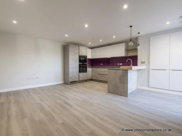 Flat for rent in Chertsey, Runnymede