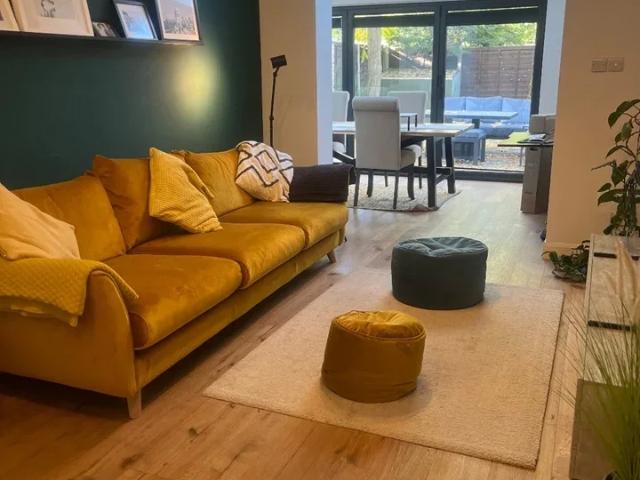 Flat for rent in Surbiton, Greater London