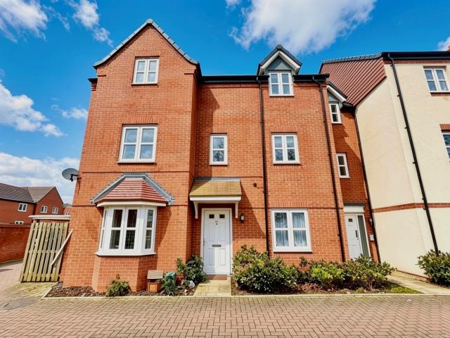 Flat for rent in Meon Vale, Alderminster