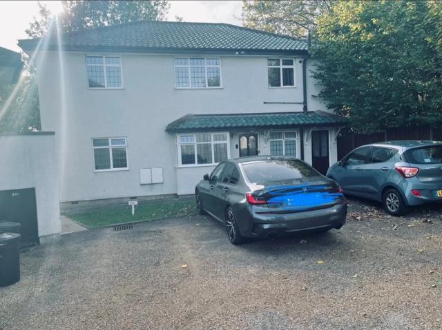 Flat for rent in St Albans, Five Acres