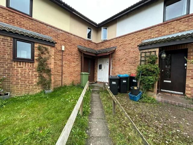 Flat for rent in Old Wolverton, Milton Keynes