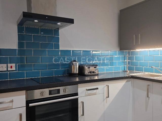Flat for rent in Highfields, Huddersfield