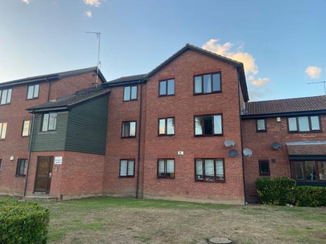 Flat for rent in West Heath, Greater London