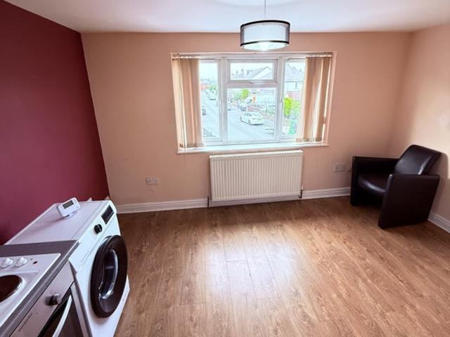 Flat for rent in Armley, West Yorkshire