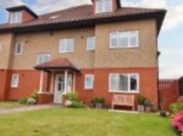 Flat for rent in Little Crosby, Sefton