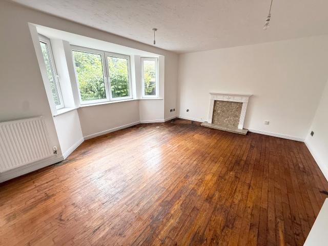 Flat for rent in City Centre, Falcon Lodge
