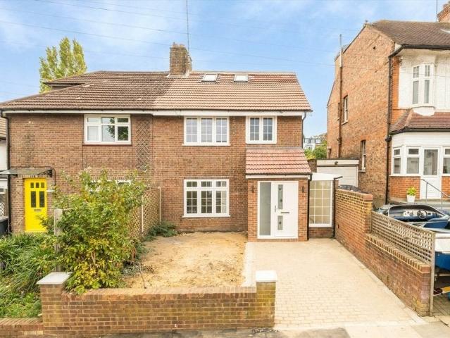 Flat for rent in Cat Hill, Isle Of Man