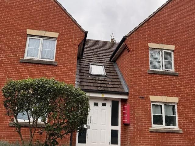 Flat for rent in Kempton Park, Lower Halliford