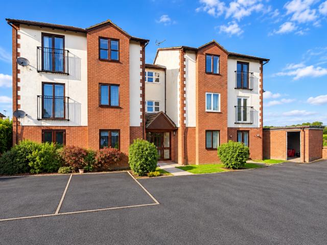 Flat for rent in St. Georges, North Somerset