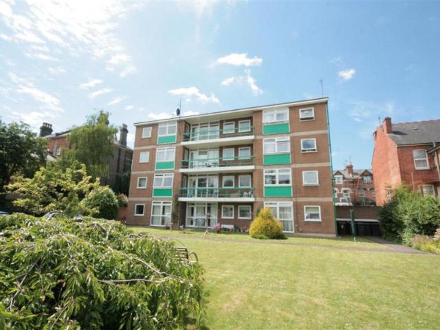 Flat for rent in Newtown, Reading