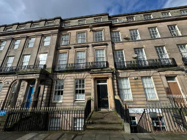 Flat for rent in Birkenhead, Wirral