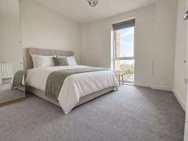 Flat for rent in Harringay Ladder, Greater London
