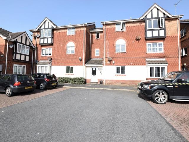 Flat for rent in Claremont, Blackpool